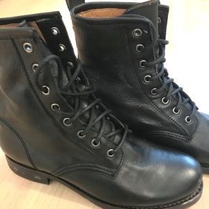 Frye Veronica combat boots